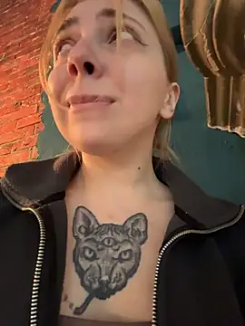 Sunny___Bunny - massage ass near ppl in public