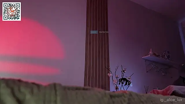 MrsTenderBeast - Tease Legs