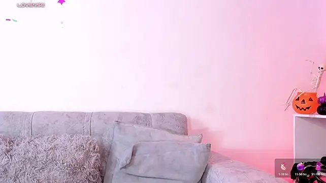NinaInk - Electrocute my nipples for 2 min🎃
