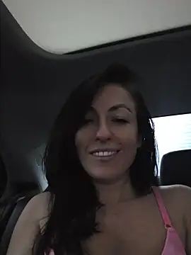 Risky_woman - FRONT STRANGERS .. NAKED SQUIRT