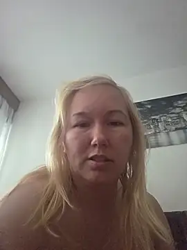 StephanieWhite - Komplett nackt