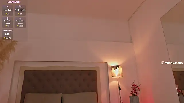 Mila_Hudson - SPREAD MY LEGS + PUSSY FINGERING CLOSE