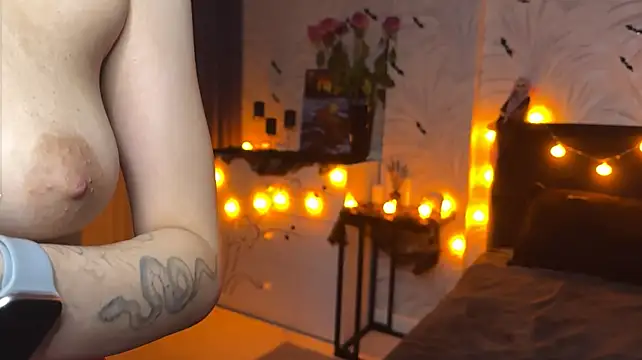 TanikaTep - ♥️🍒Playe with my boobs🍒❤️