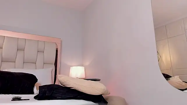 Lilyth_bloom - Panty a side + spank pussy 😈