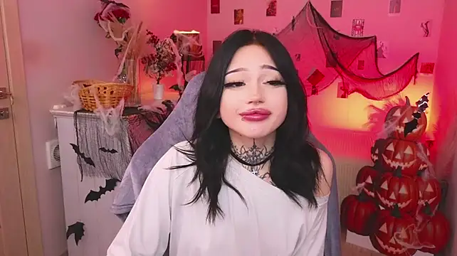Emma_Kirks - ass in oil and 10 slaps