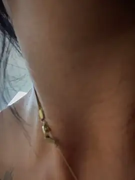 LuxeBrunetteXXX