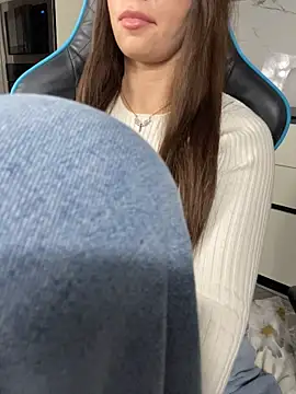 CurlyLara - 🥵Naked+VIDEO FOR LAST TIP