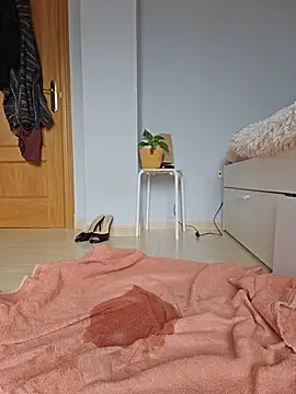 Goldenlace - Sloppy dildo suck