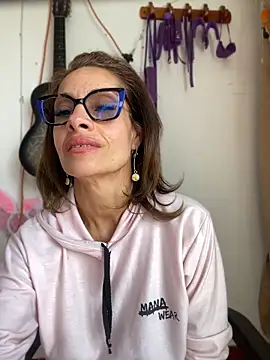 Goddess-Love- - show tits
