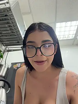 ArieliciousXXX - RIDE DILDO 😍😻
