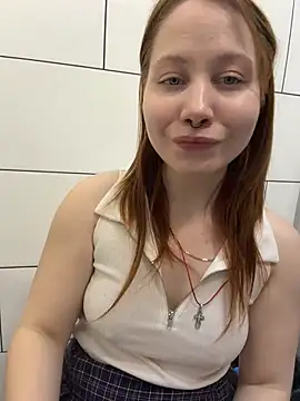 SlavicCandy - FLASH BOOBS IN KFC