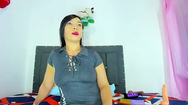 Freya_Montero - please vibration me pussy