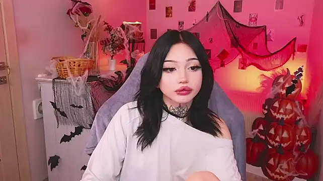 Emma_Kirks - body teasing