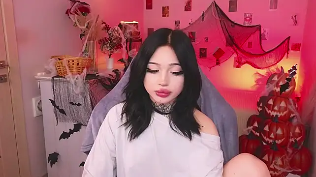 Emma_Kirks - body teasing