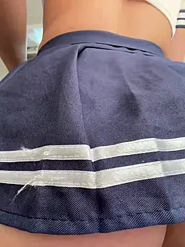 Sara_rousse10 - fuck my clit with domi
