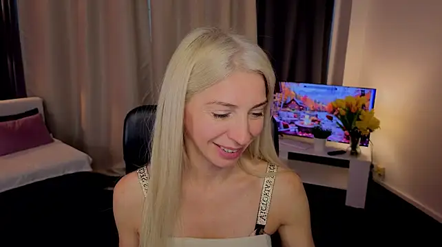 EllisSkyy - 360-degree turn