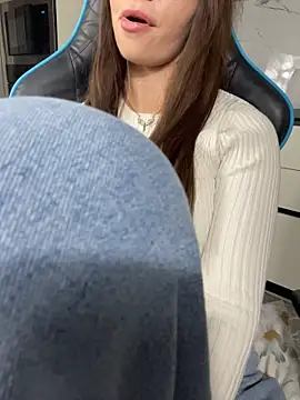 CurlyLara - 🥵Naked+VIDEO FOR LAST TIP