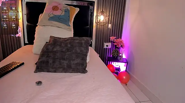 Kristakinnky - Turn on my nora and destroy my pussy