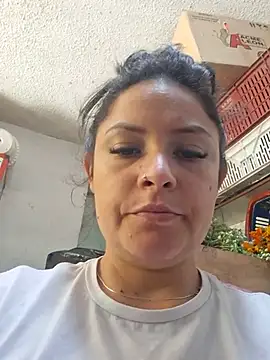 Isa_bella95 - Squirt in shop