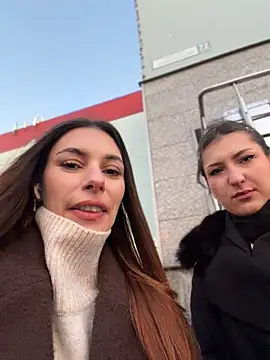 AmelieCrystal - bite her ear to make her horny >_<