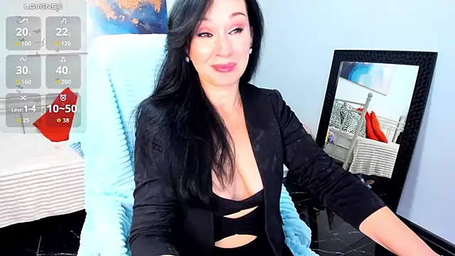 Sofia_Ford - game with tits
