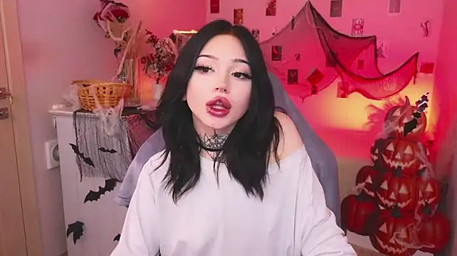 Emma_Kirks - body teasing