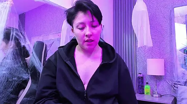EllenJordan__ - write your name on my tits