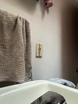 Emmyjhonson07
