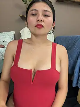 Guadalupe_Lopez - PUT YOUR COCK BETWEEN MY BOOBS