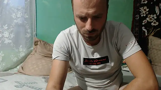 Aliceandmario - cum in mouth and swallow
