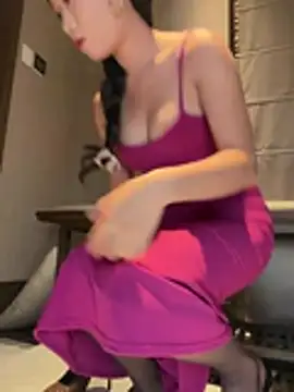 Bigassgirl-00 - 每周末要去陪男朋友所以播不了 平时有时间的话北京时间9.30会播