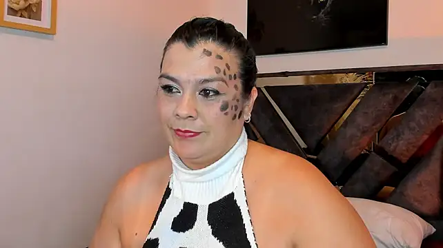 Martina_Foxy01 - show doggy style + 2 spank