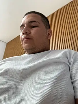 Patricio_02 - masturbating in the bathroom