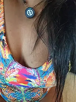 Xxxcaramelo - PUT MY FINGERS IN AND MAKE ME WET MY PUSSY