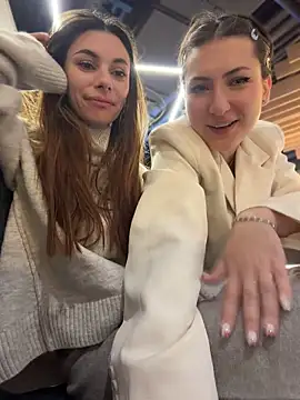AmelieCrystal - bite her ear to make her horny >_<