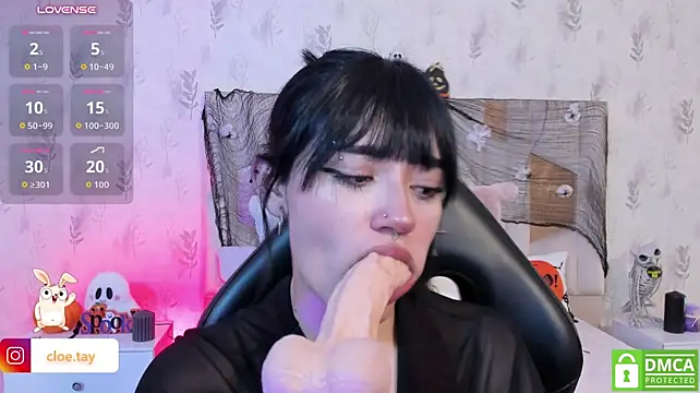 Cloee_tay1 - RIDE TORSO SHOWING ASS