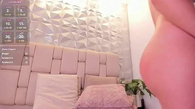 Cate_gil - Delicious blowjob + saliva show