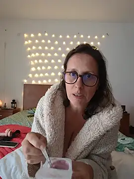Hotbrunettemass