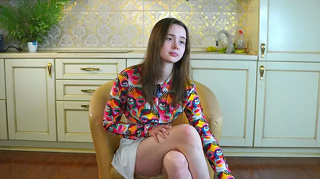 ShawnnaSimes - Make my top a little more revealing