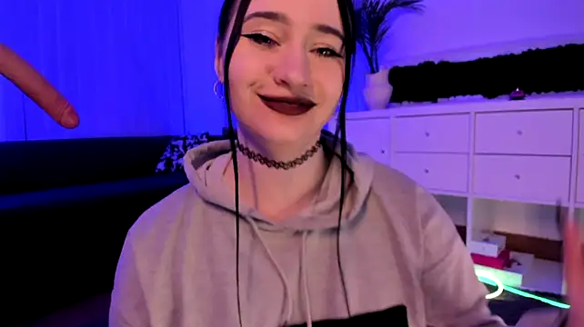 Miss_Mary_Lori - Play with my HARD NIPPLES