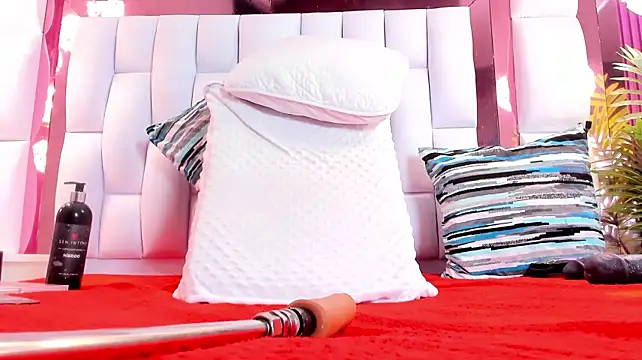 RileySweett - control toys x 1 min