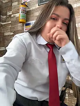 Ariana-07 - 2 FINGER IN THE ASS