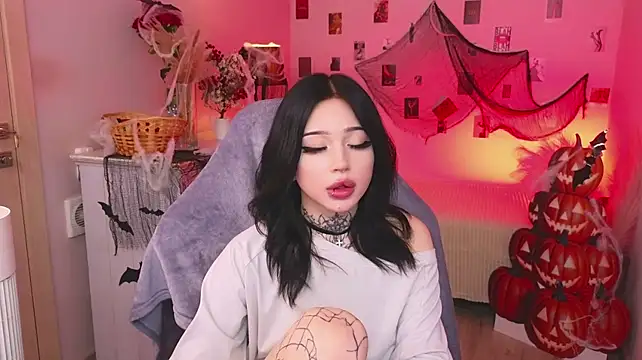 Emma_Kirks