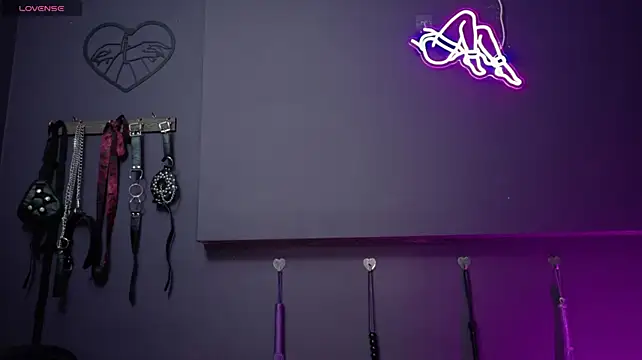 Rosse_Baker_ - Spank my ass w/ sticks x 30