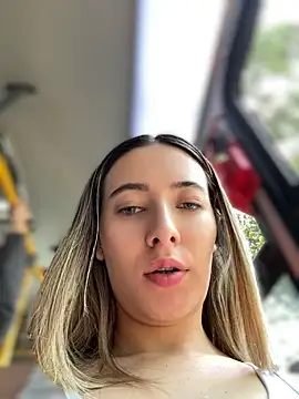 Kloe__t18 - Show boobs at gym and Lick