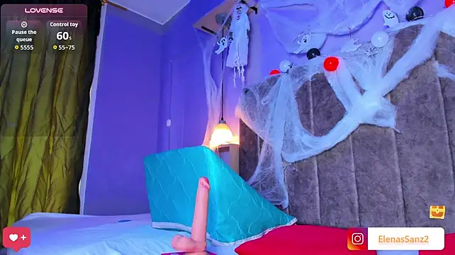 Elena_Sanz - Sexy dance with naked