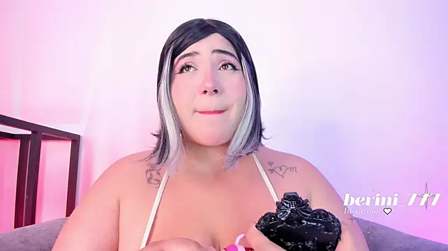 AmberiniHoffman - suck my nipples