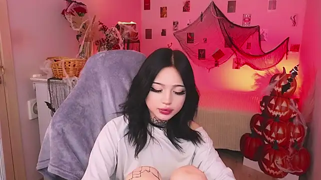 Emma_Kirks - 85 ass slaps in oil