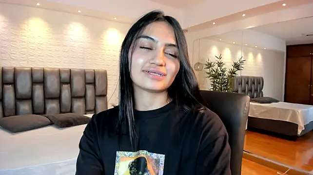 AidaJones - 🌸 Fingering Pussy 🌸