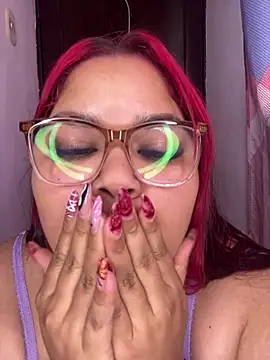 RoxxyRed_